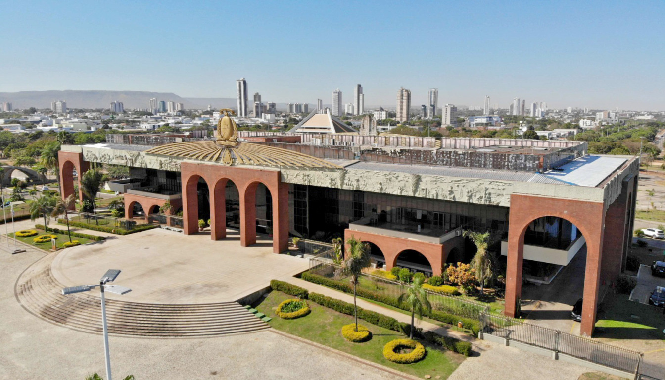 Governo alega supostos indícios de irregularidades no programa Jovem Trabalhador e vai lançar novo projeto de formação profissional dia 1º 