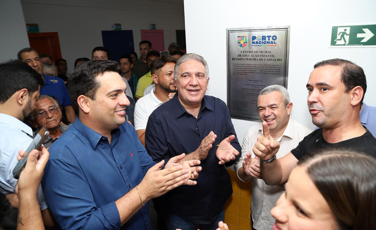 Luzimangues inaugura 1ª creche pública com recurso destinado por Vicentinho, presença de Laurez e Ronivon e homenagem a pioneira Luzimangues inaugura 1ª creche pública com recurso destinado por Vicentinho, presença de Laurez e Ronivon e homenagem a pioneira