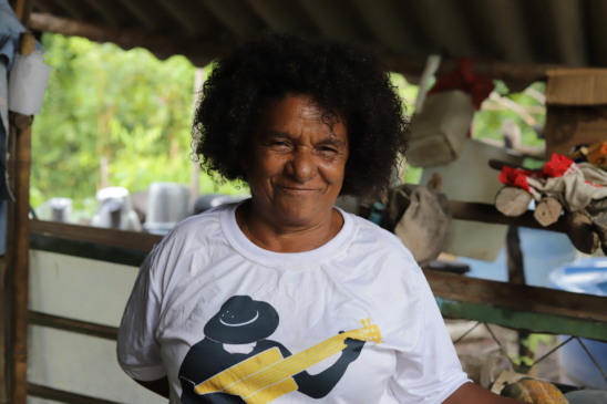 Medicina da Natureza – Garrafadas Naturais: Mestra raizeira leva oficinas à escolas