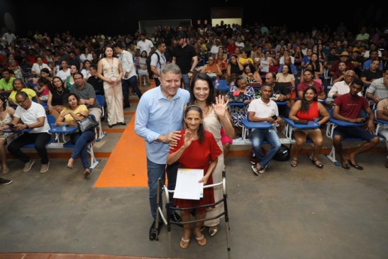 Dignidade a mais de 600 famílias: Eduardo Siqueira entrega Certidões de Registro dos Imóveis da 2ª Etapa do Irmã Dulce
