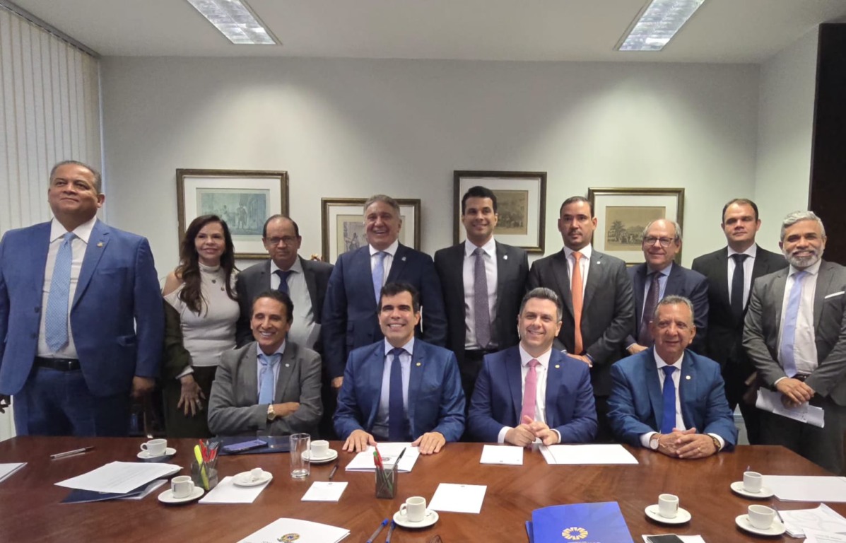 BANCADA: Reunião tem clima institucional e Laurez elege prioridades orçamentárias; Veja quanto ele pediu e os principais pontos!