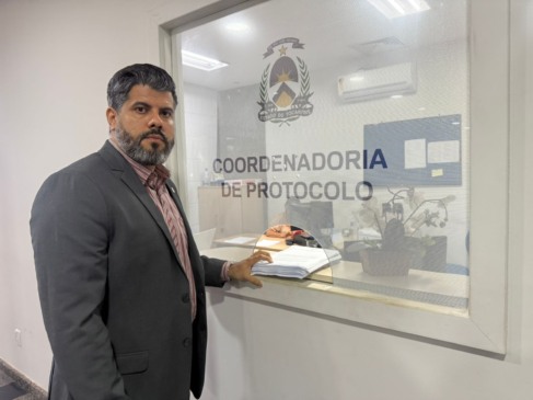 Advogado de Araguaína protocola pedido de impeachment contra governo Laurez com série de alegações