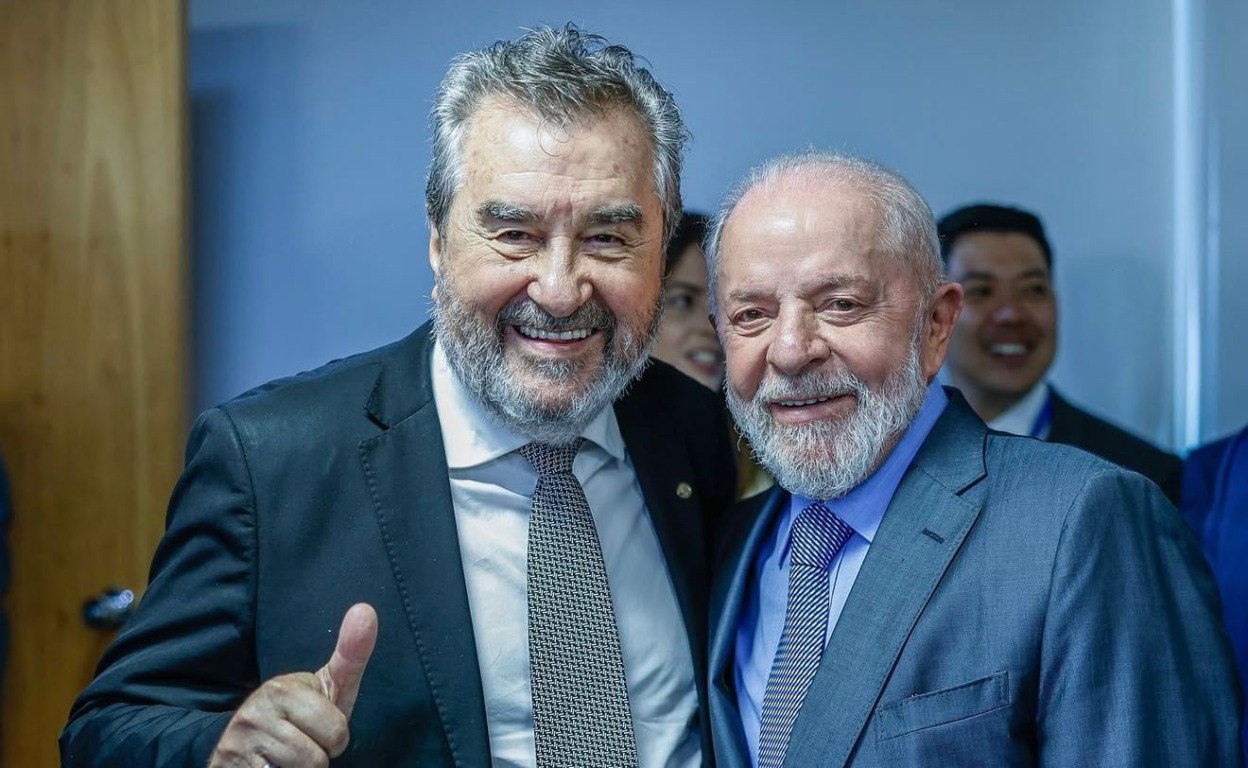 Célio Moura lança pré-candidatura para 2026 e afirma: “o Lula disse: pode colocar a campanha na rua”