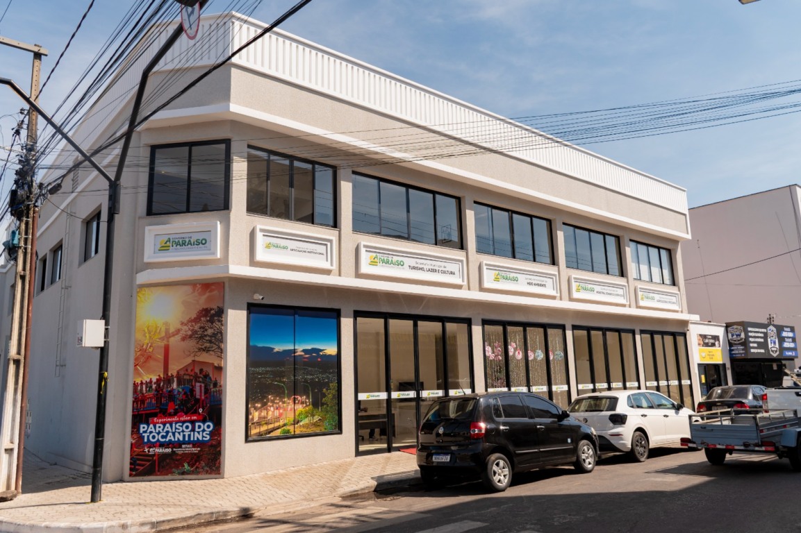 Gestão Celso Morais inaugura prédio no centro de Paraíso, que reúne cinco secretarias municipais
