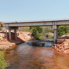 Governador Laurez Moreira entrega a ponte sobre o Rio Vermelho e a pavimentação da TO-030 no Jalapão — Foto: Edes Pereira/Governo do Tocantins