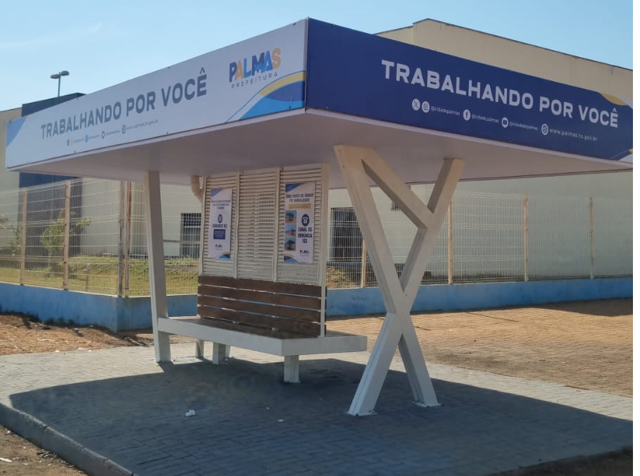 Ponto de ônibus destruído em ato de vandalismo no setor Bertaville é reformado