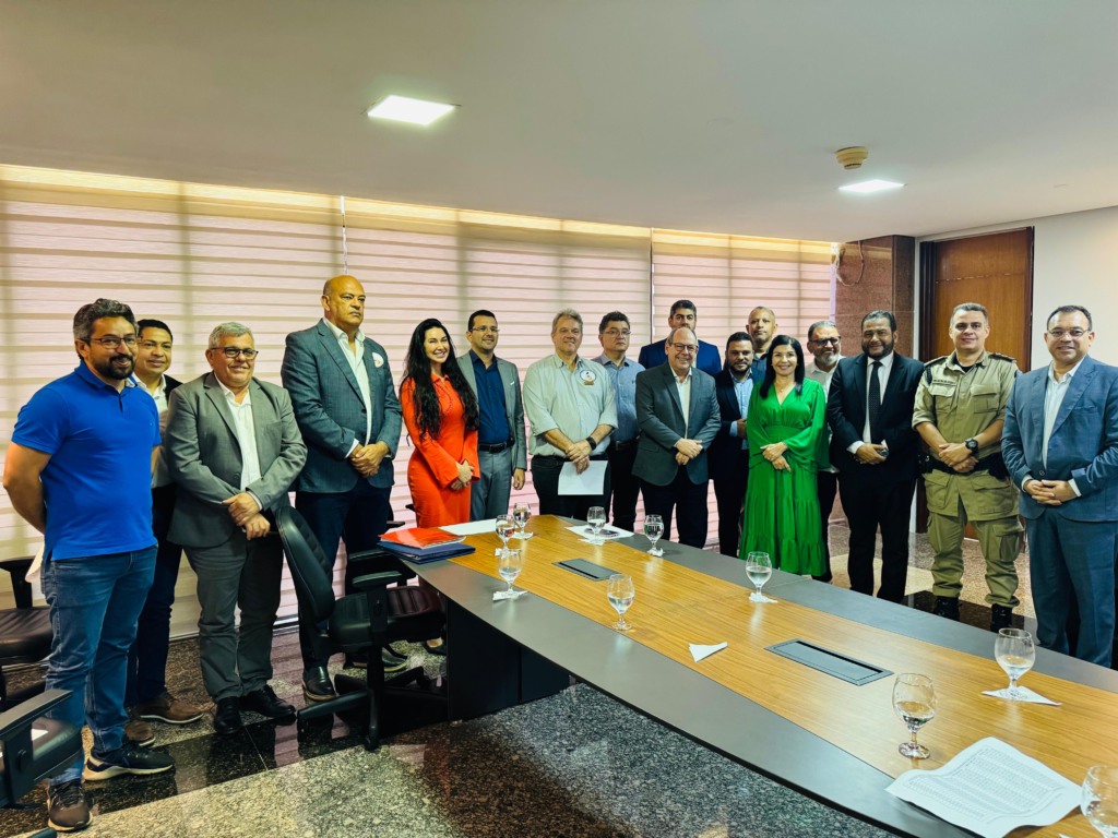 Em Reunião decisiva, Palácio confirma viabilidade fiscal da PEC do Teto Único e entidades aguardam “decisão política”