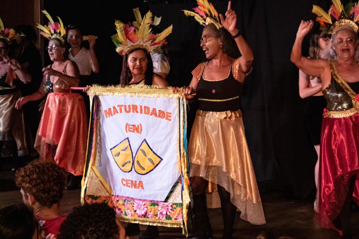 Grupo Maturidade (En)Cena inicia circulação do seu novo espetáculo na cidade de Palmas Grupo Maturidade (En)Cena inicia circulação do seu novo espetáculo na cidade de Palmas