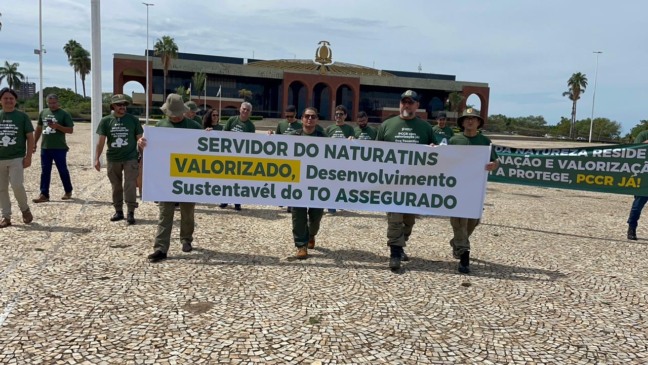 Servidores do Naturatins protestam em prol do PCCR da categoria 