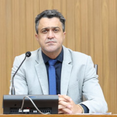 ENTREVISTA GAZETA: Luciano, que foi Laurezista, afirma que n&atilde;o pretende fazer oposi&ccedil;&atilde;o &agrave; Wanderlei: &ldquo;quero ajudar na governabilidade&rdquo;