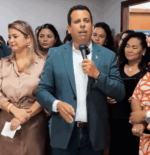 Fábio Vaz é recebido com festa, aplausos e emoção na Seduc: “fortalecido e entusiasmado para dar continuidade”
