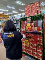 Entre os panetones, o item com maior variação de preços foi o panetone tradicional de 400 g da marca Parati, com diferença de 61%, custando entre R$ 18,99 e R$ 30,49 - Foto: Ascom Procon/Governo do Tocantins