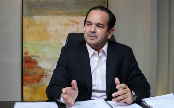 Após ATM manifestar preocupação, Fieto parabeniza Laurez por sanção da isenção do IPVA a carros elétricos 