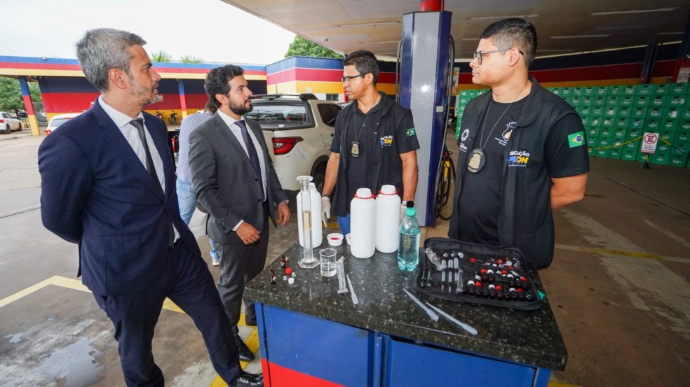 Operação mira fraudes no setor de combustíveis e irregularidades pontuais são registradas em alguns postos de Palmas