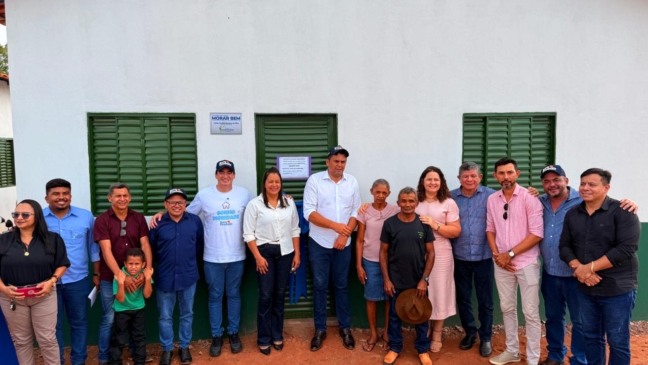 MAIS MORADIA: Alexandre Guimarães participa da entrega de 16 casas populares em Recursolândia ao lado do prefeito Vinícius Barbosa