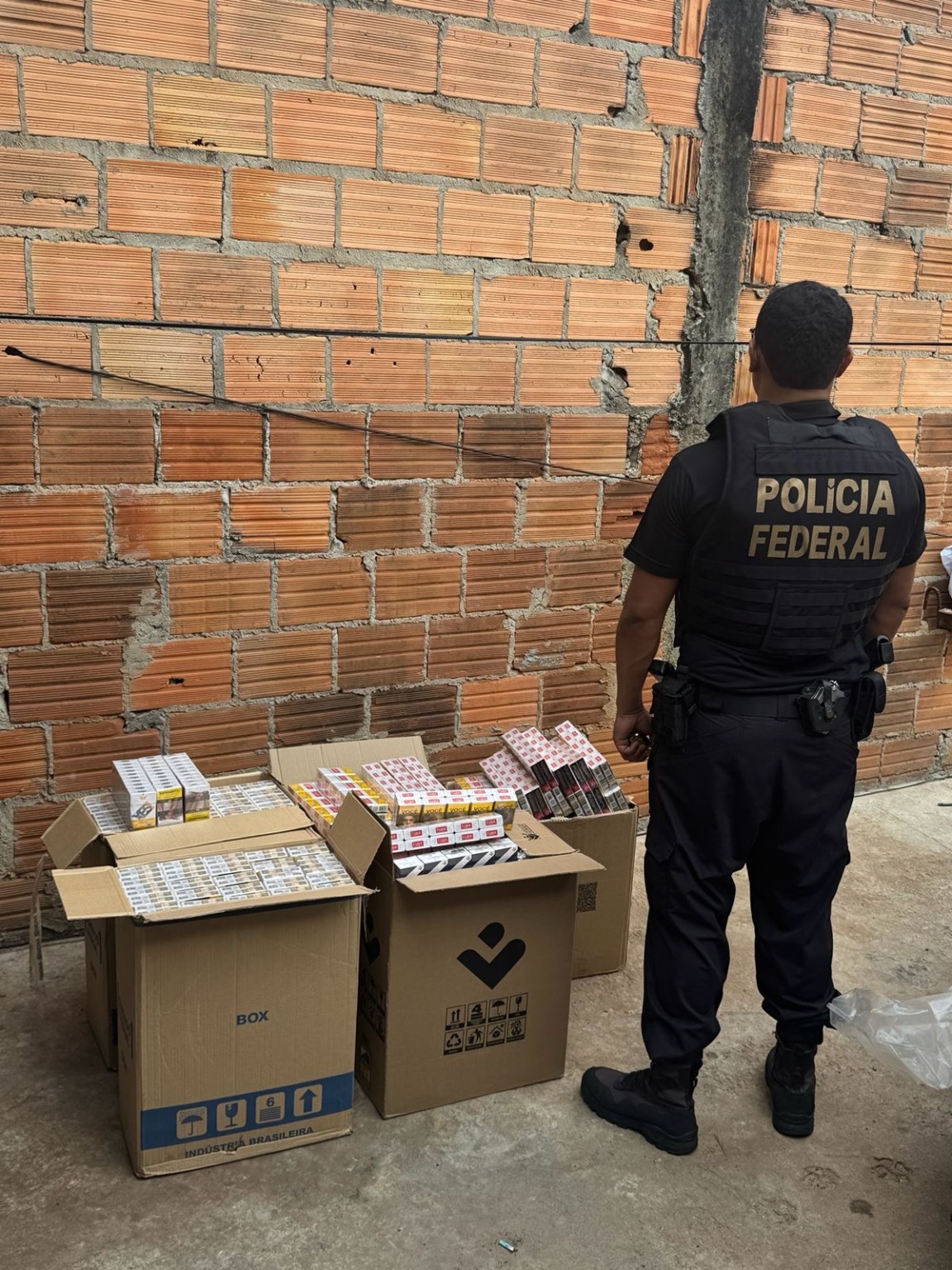 Polícia Federal deflagra Operação para combater contrabando de cigarros no Tocantins Polícia Federal deflagra Operação para combater contrabando de cigarros no Tocantins