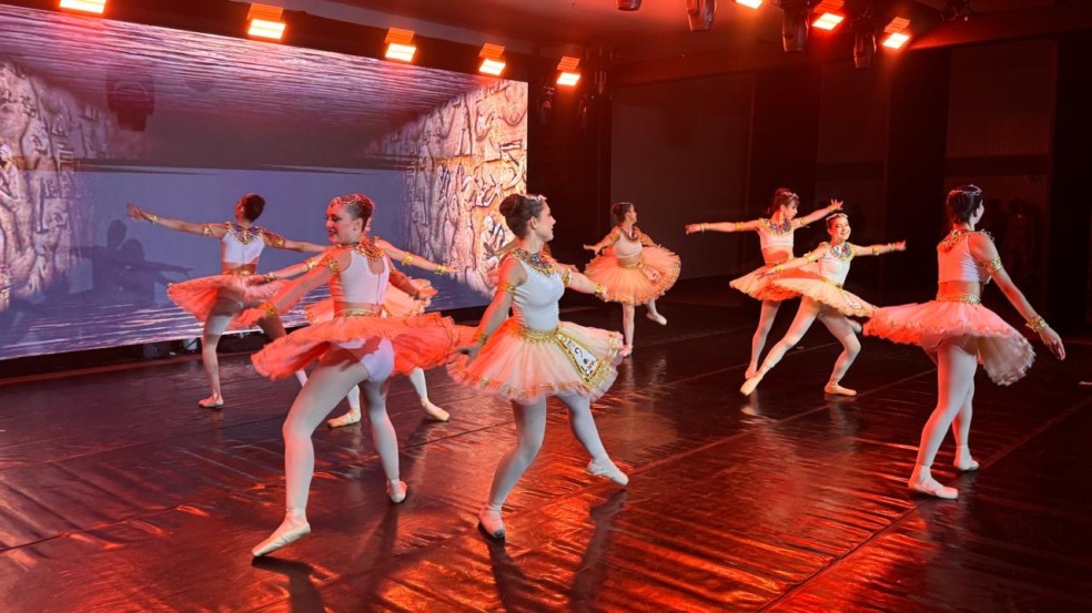 Balé Popular do Tocantins estreia com espetáculo Cores do Mundo em apresentações de fim de ano Balé Popular do Tocantins estreia com espetáculo Cores do Mundo em apresentações de fim de ano