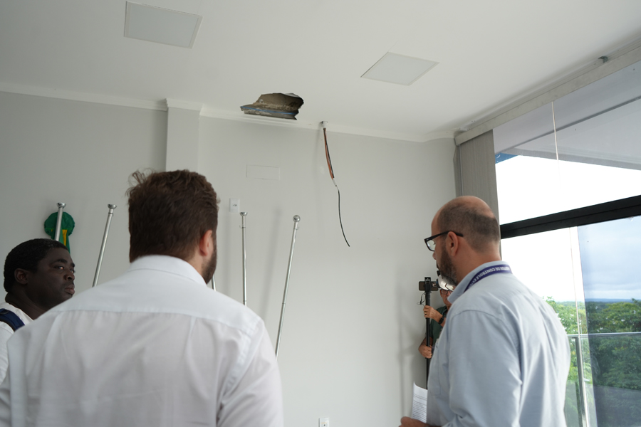 Tribunal aponta falhas, infiltrações e série de irregularidades em obra de novo prédio da prefeitura em Brejinho Tribunal aponta falhas, infiltrações e série de irregularidades em obra de novo prédio da prefeitura em Brejinho