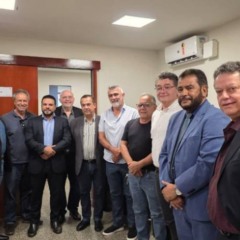 Comiss&atilde;o do Teto avan&ccedil;a em articula&ccedil;&atilde;o e recebe garantia de aprova&ccedil;&atilde;o da PEC at&eacute; quarta-feira, 17