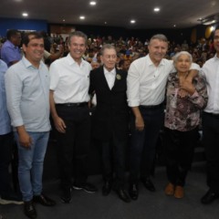 Ministro, senador e prefeito Eduardo lançam programa que beneficiará mil famílias com perfuração de até 400 poços