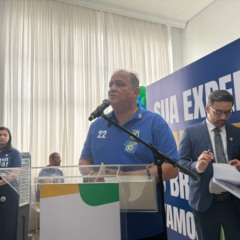 Retórica política de Eduardo Gomes marca evento do PL: “ninguém nesta mesa tem tempo para falar mal dos outros”