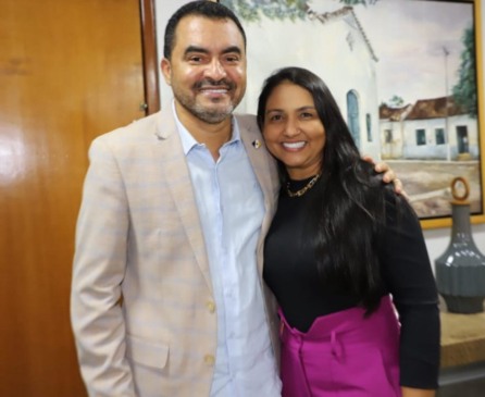 Deputada Vanda comemora retorno do governador Wanderlei: “A justiça foi feita e a democracia respeitada”