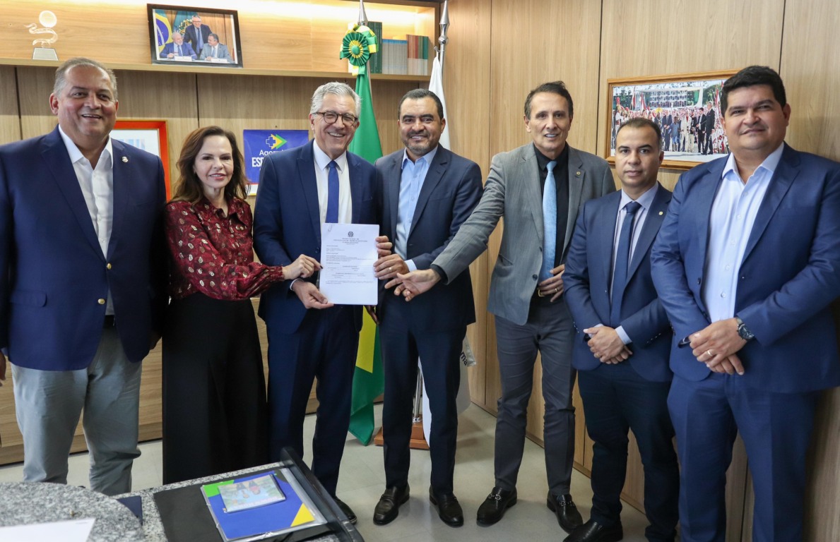 Com Gomes, Dorinha e Gaguim, governador Wanderlei articula com Padilha recursos para saúde do TO Com Gomes, Dorinha e Gaguim, governador Wanderlei articula com Padilha recursos para saúde do TO