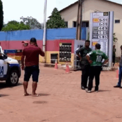 Jovem de 19 anos é morto a tiros em posto de combustivel em Palmas — Foto: TV Anhanguera/Reprodução
