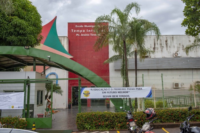 O mandato dos diretores selecionados para conduzirem a gestão das unidades educacionais da rede será de três anos, com possibilidade de uma recondução – Foto: Divulgação
O mandato dos diretores selecionados para conduzirem a gestão das unidades educacionais da rede será de três anos, com possibilidade de uma recondução – Foto: Divulgação