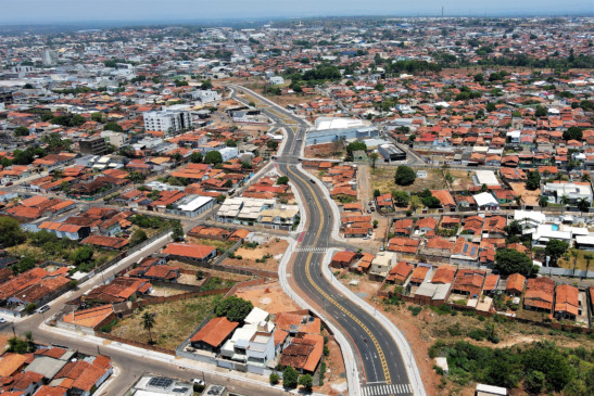 Nos últimos anos, Araguaína entregou e colocou em operação obras de infraestrutura consideradas estratégicas para a mobilidade, comércio e organização urbana, como a Via Norte, etapas 1 e 2 e a Av. Siqueira Campos - Foto: Marcos Filho e Thiago Santos/Secom Araguaína
