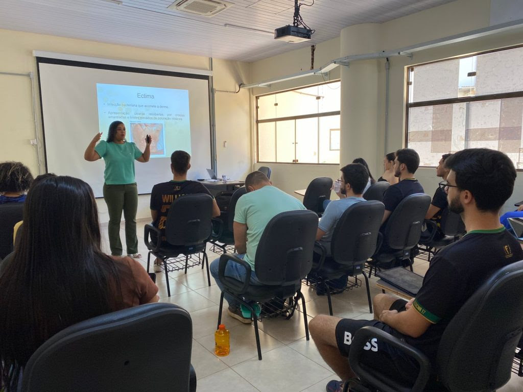 Com salários de até R$ 8 mil, UFNT abre seleção para professor substituto com 22 vagas Com salários de até R$ 8 mil, UFNT abre seleção para professor substituto com 22 vagas