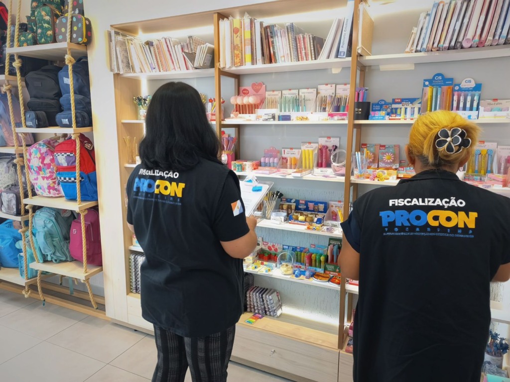 A maior variação de preços foi identificada na caneta esferográfica cristal bold 1,6 mm, da marca Bic - Foto: Ascom Procon/Governo do Tocantins A maior variação de preços foi identificada na caneta esferográfica cristal bold 1,6 mm, da marca Bic - Foto: Ascom Procon/Governo do Tocantins