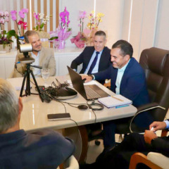 Governador Wanderlei Barbosa parabenizou o novo presidente do Cons&oacute;rcio da Amaz&ocirc;nia Legal e debateu a integra&ccedil;&atilde;o entre Filad&eacute;lfia e Carolina - Foto: Antonio Gon&ccedil;alves/Governo do Tocantins 