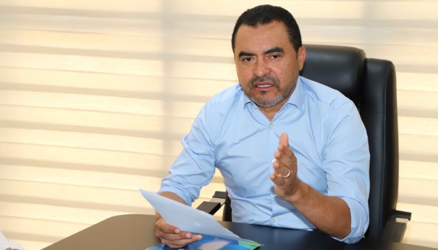 Governador determina análise imediata para cancelamento do aumento de 9,37% na conta de água autorizado pela gestão interina de Laurez