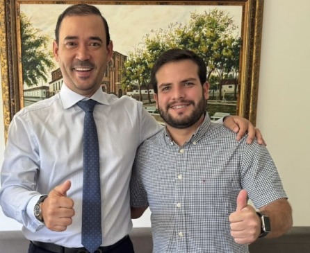 Vicentinho Jr comemora adesão de 1º prefeito a sua pré-candidatura e promete gestão “sem birra”: “Vai ser de um por um que vamos chegar”