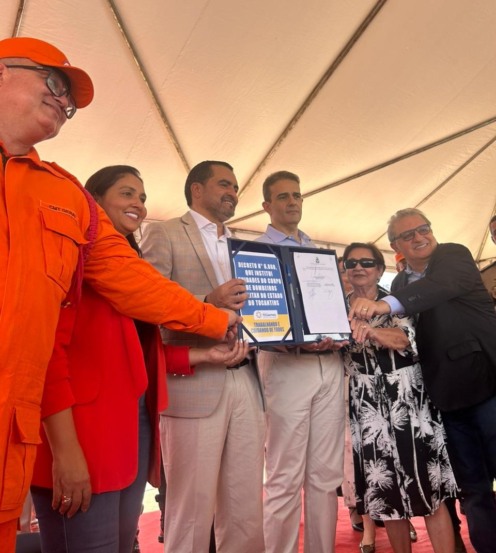 Wanderlei entrega Centro com homenagem a Avelino, sugere nome dele também em Avenida de Palmas e acena: “A ideologia é só um detalhe político”