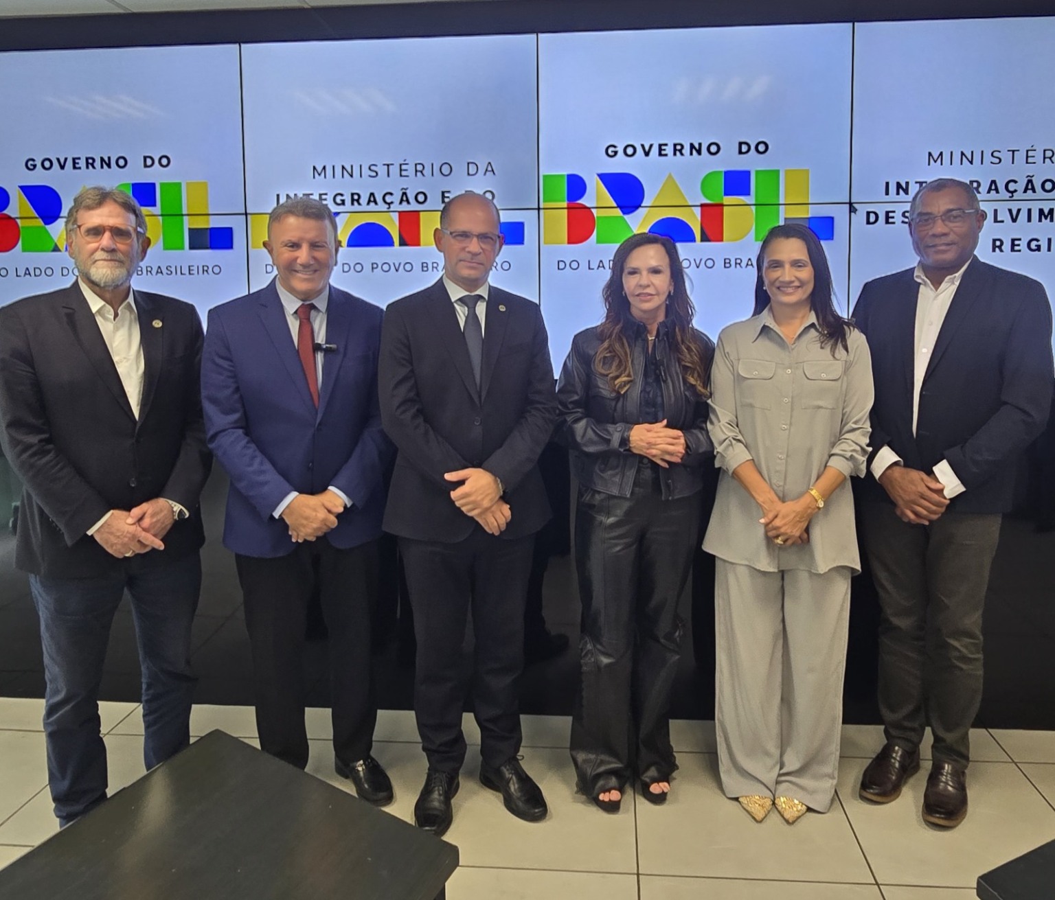 Senadora Dorinha leva prefeito Eduardo a ministro e articula apoio federal para famílias do Taquari após desastre Senadora Dorinha leva prefeito Eduardo a ministro e articula apoio federal para famílias do Taquari após desastre