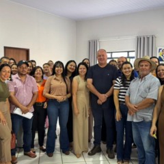 Em Divin&oacute;polis, deputada Janad Valcari fortalece alian&ccedil;as pol&iacute;ticas e recebe apoio de lideran&ccedil;as locais