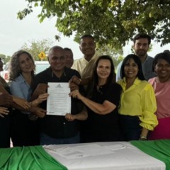 O Sonho da casa pr&oacute;pria! Santa Rosa autoriza 25 moradias com presen&ccedil;a de Janad Valcari e senadora Dorinha