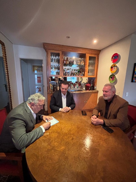 Com as bençãos de Kassab, Carlesse se filia ao PSD de Laurez e Irajá