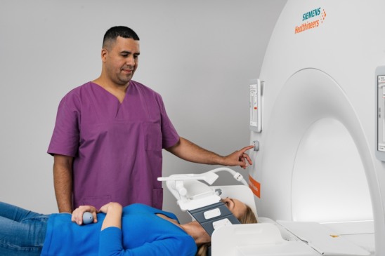 O desenvolvimento da máquina vem desde 2021, e os primeiros estudos clínicos começaram em 2022 - Foto: Divulgação