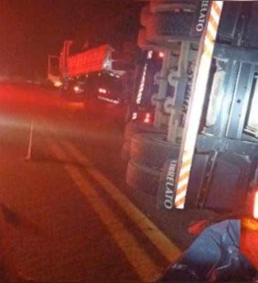 Motociclista morreu após acidente na BR-153 em Araguaína — Foto: PRF-TO/Divulgação