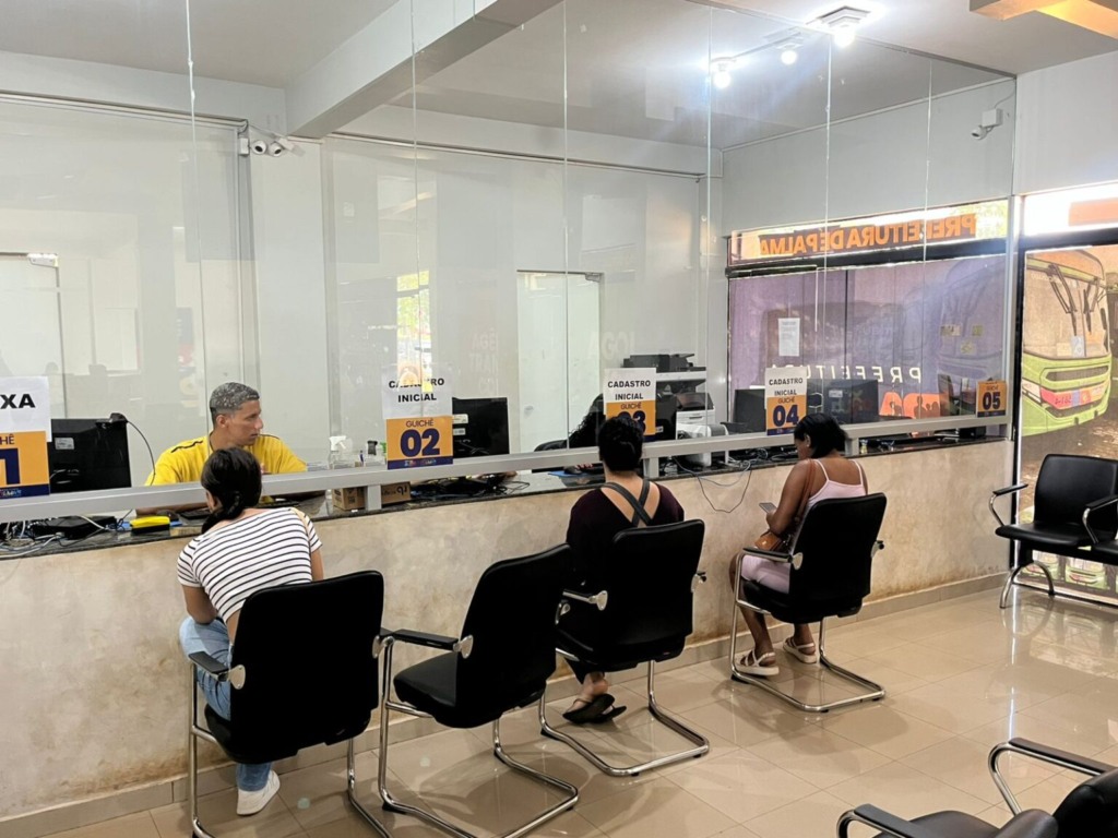 Palmas abre renovação de cadastro do transporte coletivo para estudantes; confira