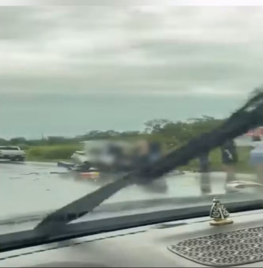 O acidente causou interdição parcial da pista — Foto: Divulgação/Paraisonograle