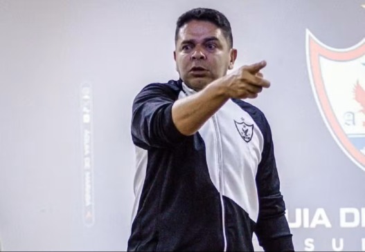 Técnico do time de base do Águia de Marabá, Ronan Tyezer Rodrigues, de 44 anos — Foto: Reprodução/Redes Sociais