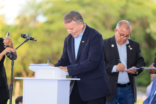 Eduardo Siqueira autoriza envio de projeto para reestruturação de carreira durante celebração dos 33 anos da Guarda Metropolitana de Palmas