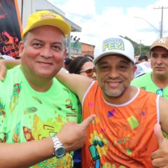 Com Dorinha, Gaguim e prefeito Herman, Eduardo Gomes percorre ruas no Entrudo de Arraias no meio do povo e fortalece base regional rumo &agrave; reelei&ccedil;&atilde;o&nbsp;