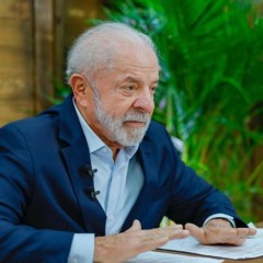 Com a san&ccedil;&atilde;o parcial, os reajustes ficam garantidos para 2026. Congresso vai analisar vetos - Foto:&nbsp;Ricardo Stuckert/PR