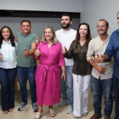 Com 10 vereadores e secretariado, Prefeita F&aacute;tima consolida frente Pr&oacute;-Dorinha para o governo em Guara&iacute;, Eduardo Gomes para o Senado e Leo Barbosa para estadual; Veja como foi jantar!&nbsp;