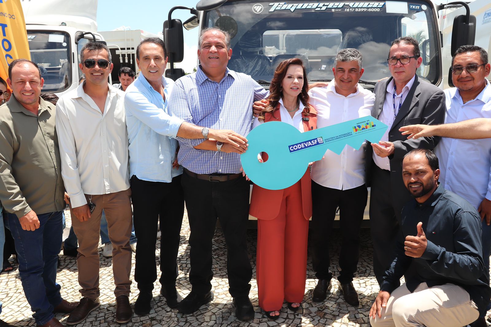 Em evento com mais de 100 prefeitos, senador Eduardo Gomes reforça agenda municipalista na liberação de R$ 86 milhões e recebe reconhecimento